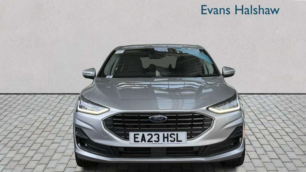 Ford Focus 1.0 Ecoboost Hybrid Mhev Titanium X 2023 Silver #4