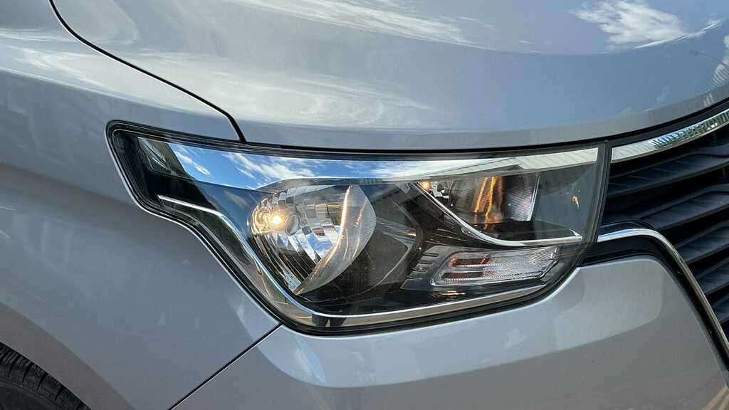 Hyundai I800 2.5Crdi 136Bhp Se Nav 8St Mpv Grey #32