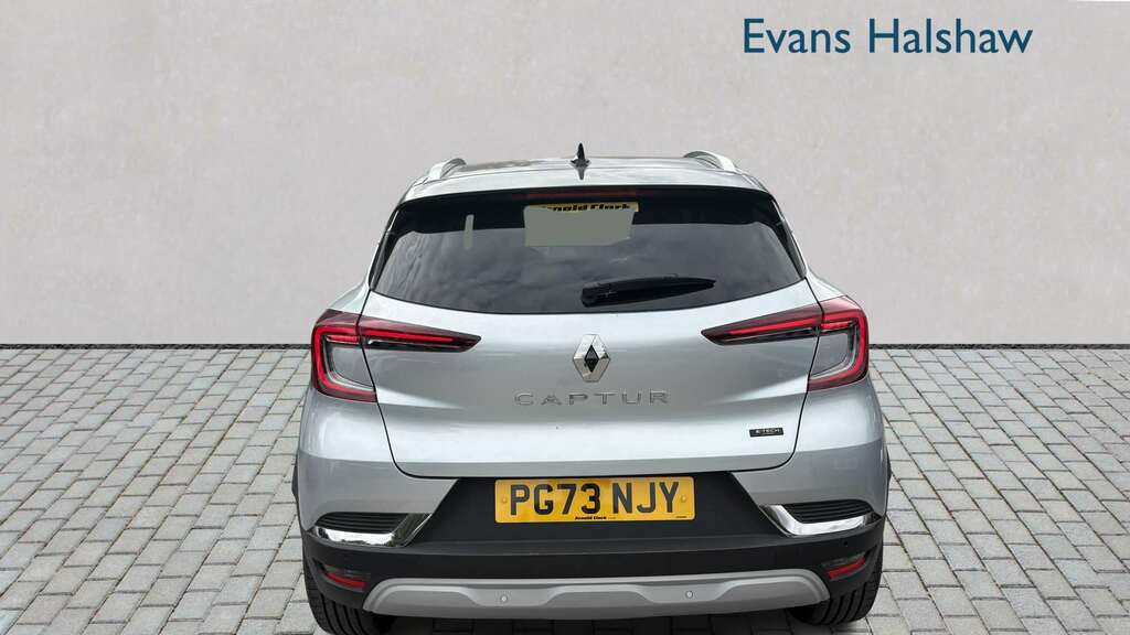 Renault Captur 1.6 E-tech Full Hybrid 145 Techno 2024 Grey #2