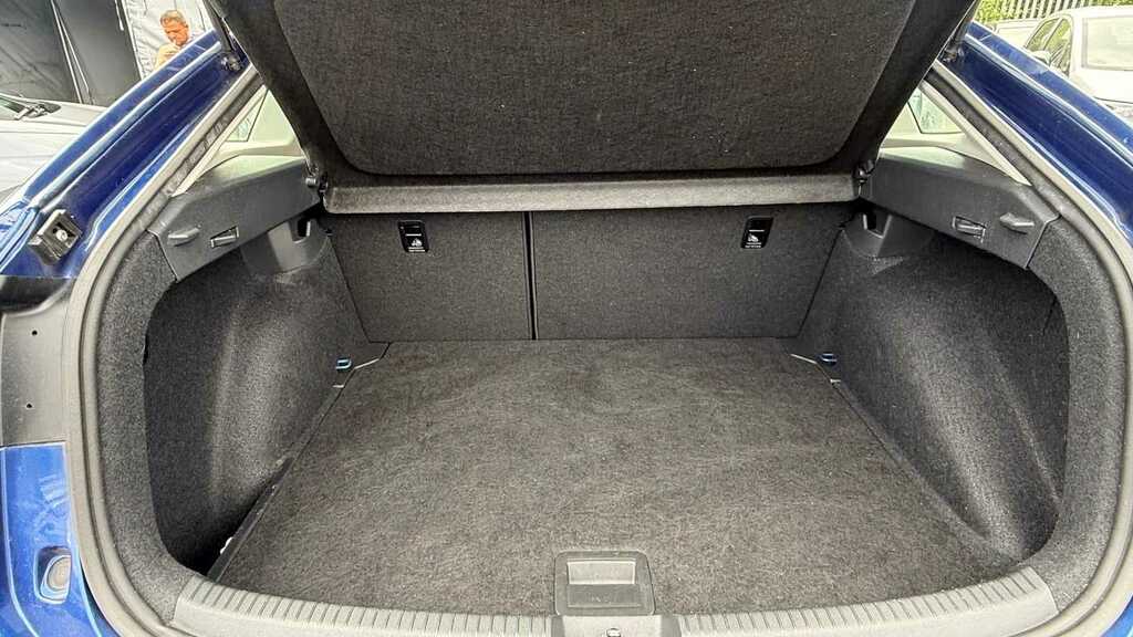 Volkswagen Taigo 1.0 Tsi 110 Life Grey #8