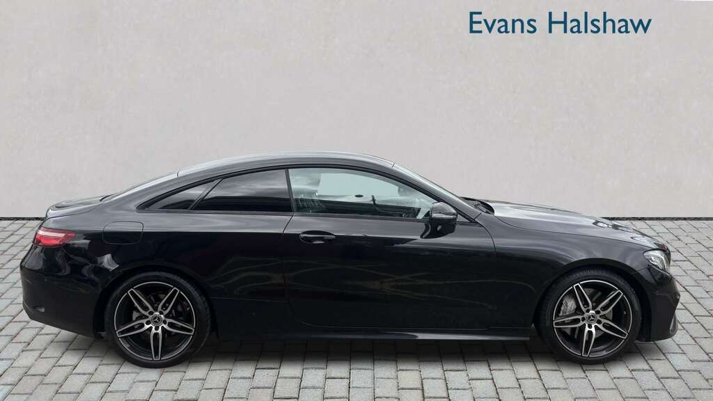 Mercedes-Benz E Class E300 Amg Line 9G-tronic 2018 Black #2