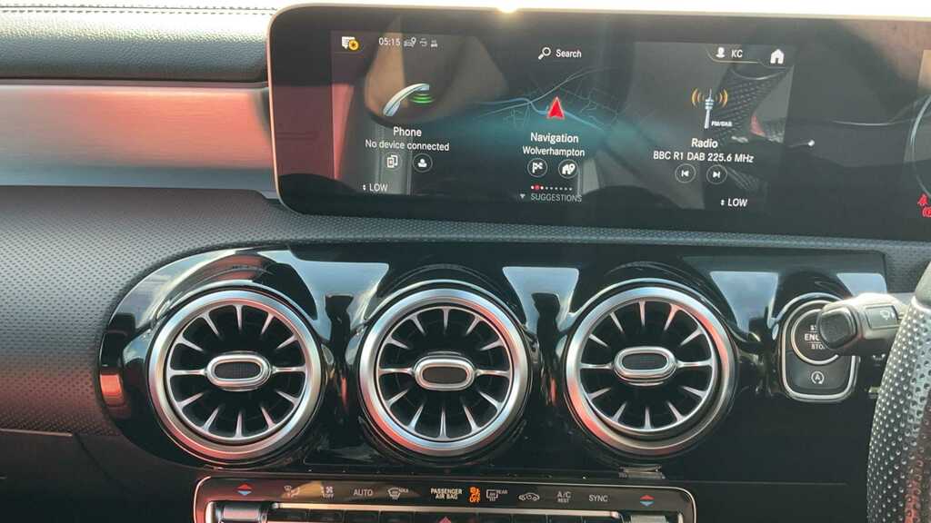 Mercedes-Benz CLA Class 180 Amg Line Coupe 7G-dct Euro 6 Ss Red #11