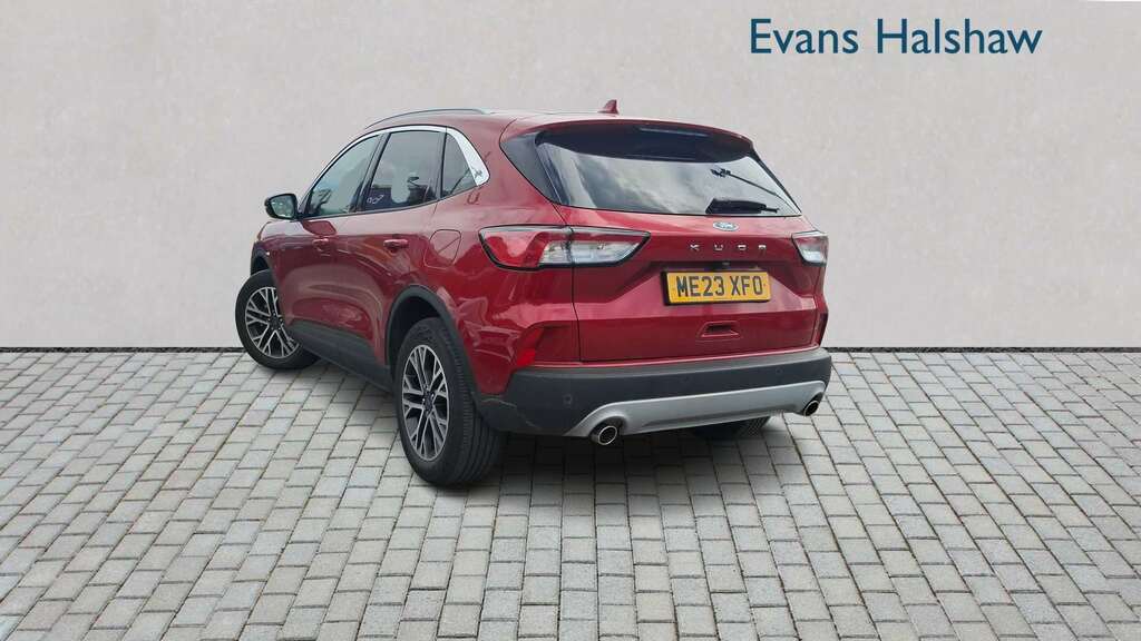 Ford Kuga 1.5 Ecoboost 150 Titanium Edition 2023 Red