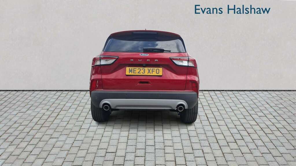 Ford Kuga 1.5 Ecoboost 150 Titanium Edition 2023 Red #3