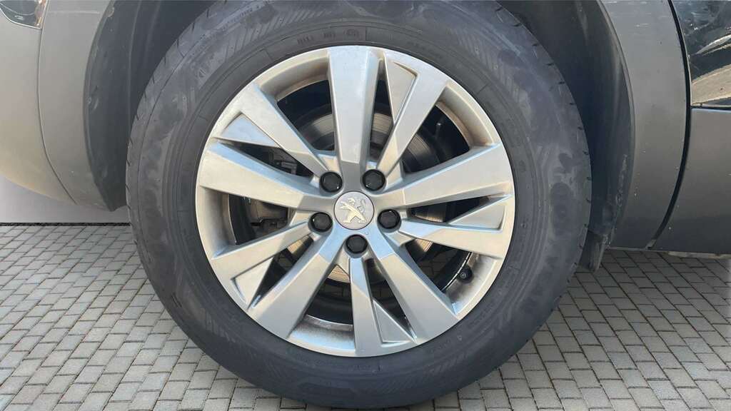 Peugeot 5008 1.5 Bluehdi Active Premium 2023 Black #6