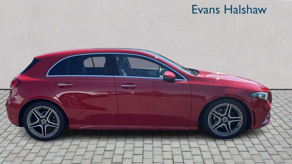 Mercedes-Benz A Class A200 Amg Line Premium Plus 2019 LN69FWV Red #4