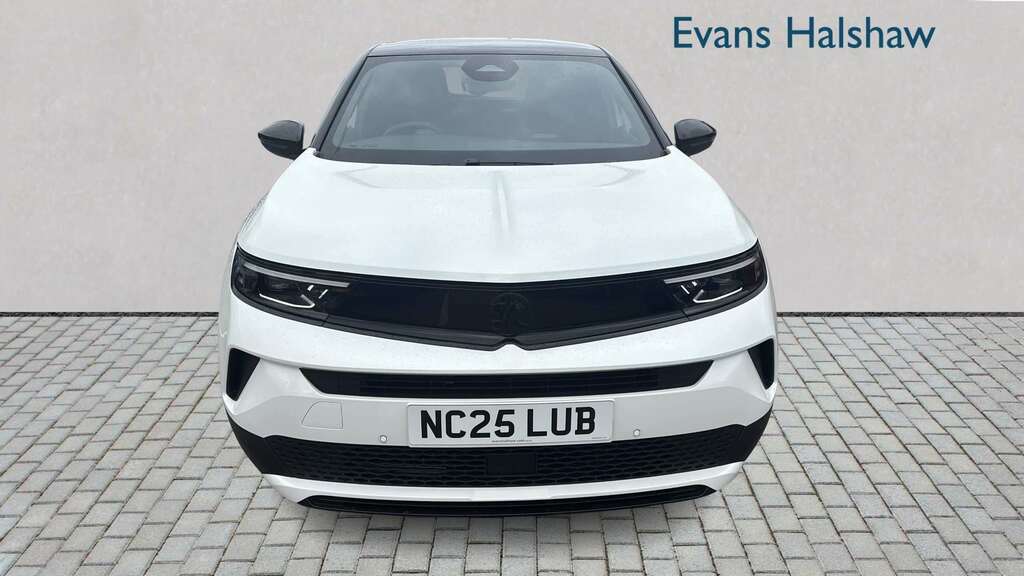 Vauxhall Mokka 1.2 Turbo Ultimate 2025 NC25LUB White #4