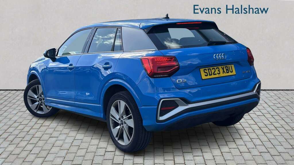 Audi Q2 35 Tfsi S Line S Tronic 2023 Blue #2