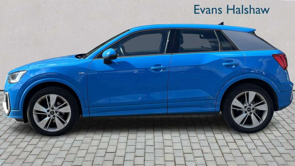 Audi Q2 35 Tfsi S Line S Tronic 2023 Blue #4