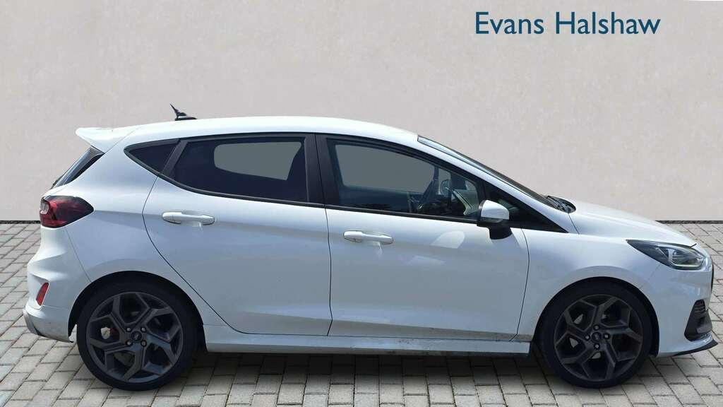 Ford Fiesta 1.5 Ecoboost St-3 2023 SD73JYC White #2