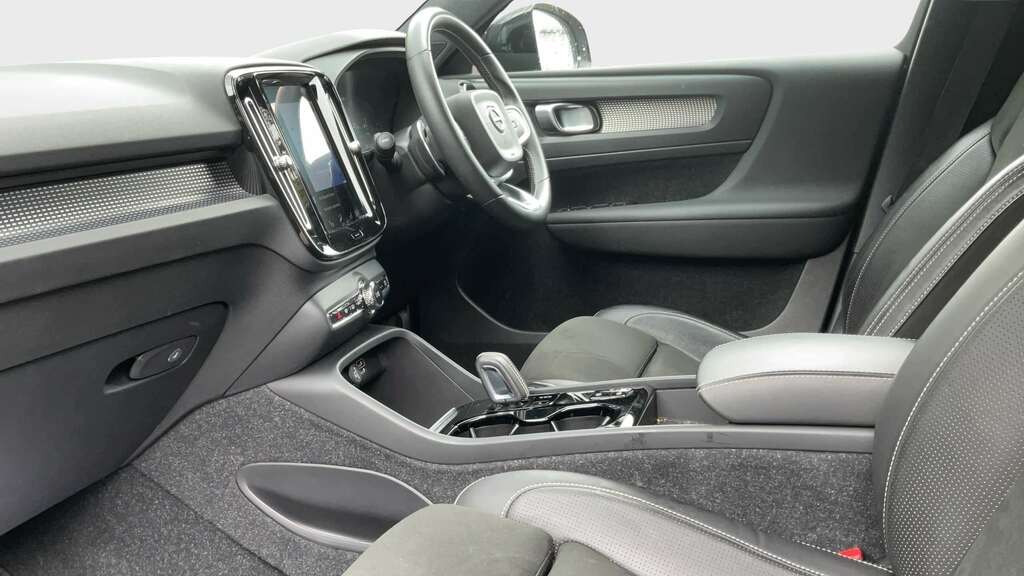 Volvo XC40 1.5 T3 R-design Euro 6 Ss Suv 2020 Silver #13