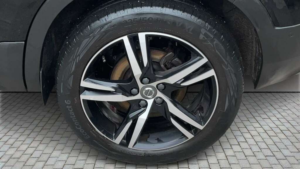 Volvo XC40 1.5 T5 262 Hybrid R Design Geartronic 2020 Black #6