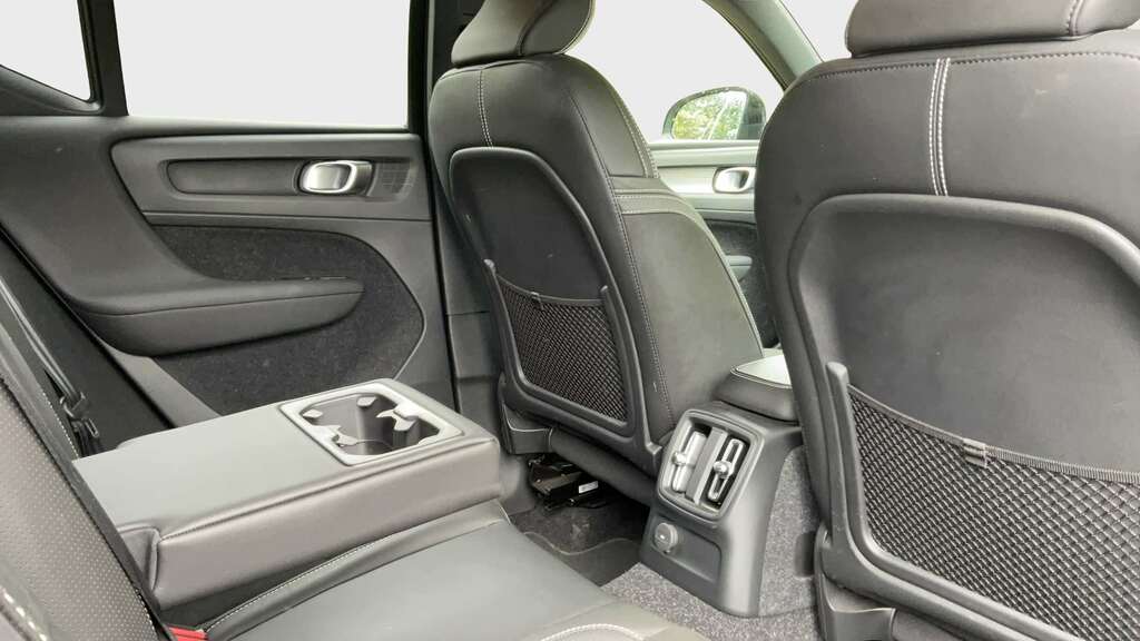 Volvo XC40 1.5 T3 R-design Euro 6 Ss Suv 2020 Silver #12