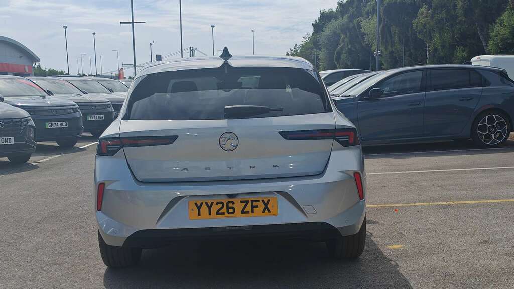 Vauxhall Astra 1.2 Turbo 130 Griffin 2026 White #6