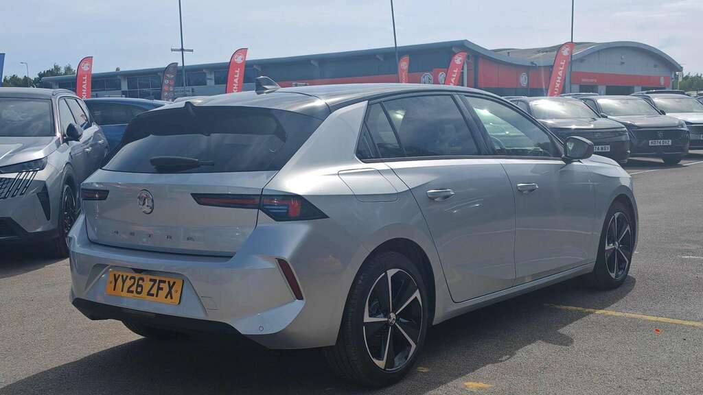 Vauxhall Astra 1.2 Turbo 130 Griffin 2026 White #5