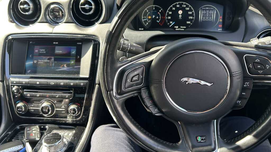 Jaguar XJ 3.0 V6 Supercharged R-sport Black #19