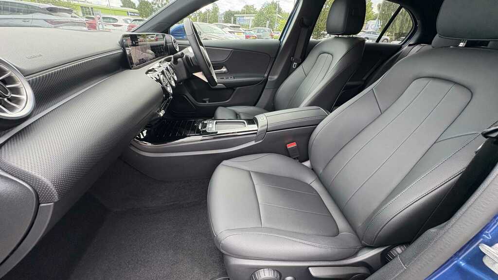 Mercedes-Benz A Class 1.3 A200h Mhev Sport Executive 7G-dct Euro 6 S White #14
