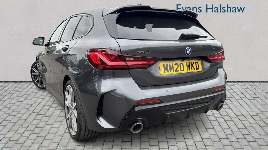 BMW 1 Series 1.5 118I Se Dct Euro 6 Ss Black #1
