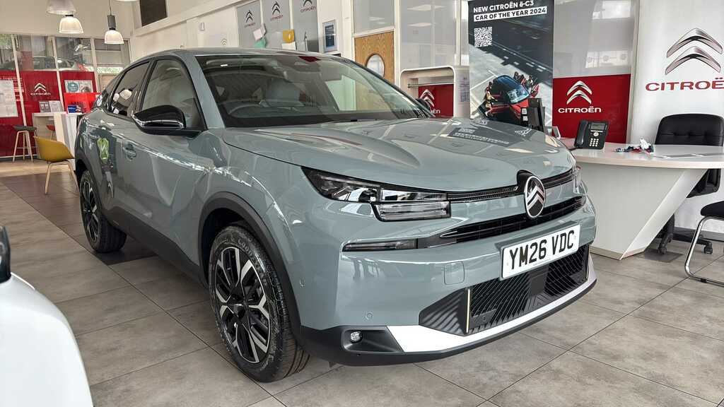 Citroen C4 1.2 Hybrid 136 Max 2026 Green