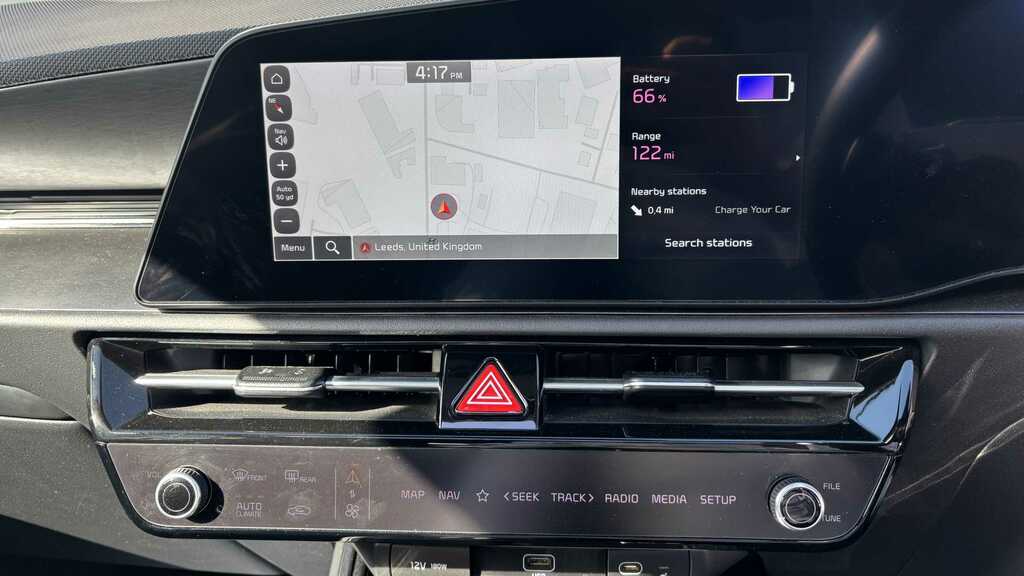 Kia e-Niro 150Kw 3 Heat Pump 64Kwh Estate Black #20