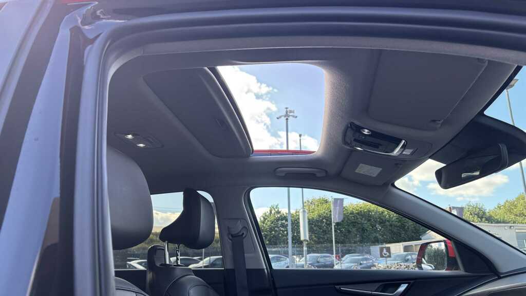 Kia e-Niro 150Kw 3 Heat Pump 64Kwh Estate Black #18