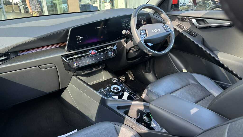 Kia e-Niro 150Kw 3 Heat Pump 64Kwh Estate Black #17