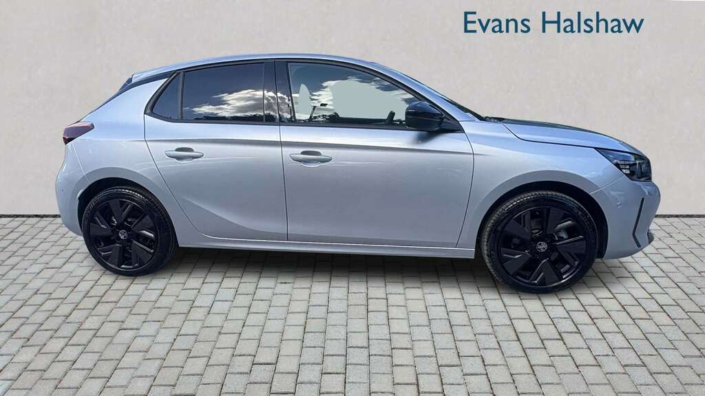 Vauxhall Corsa-e 100Kw Ultimate Intelli-led 50Kwh 2026 YE26CCZ White #5