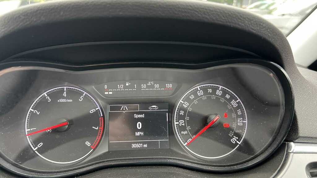 Vauxhall Corsa 1.4 75 Energy Ac 2018 Red #4