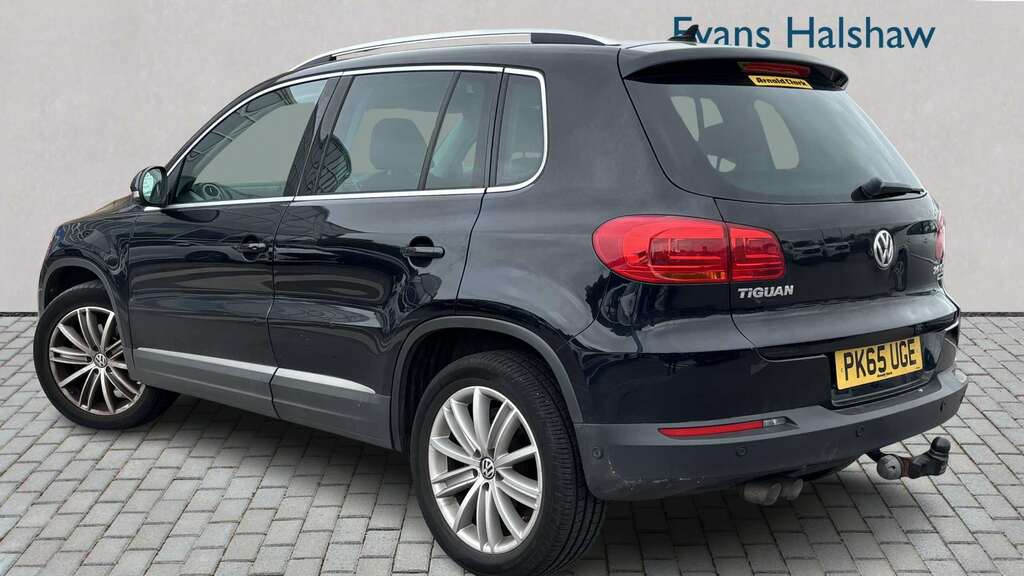 Volkswagen Tiguan Match Tdi Bluemotion Black #1