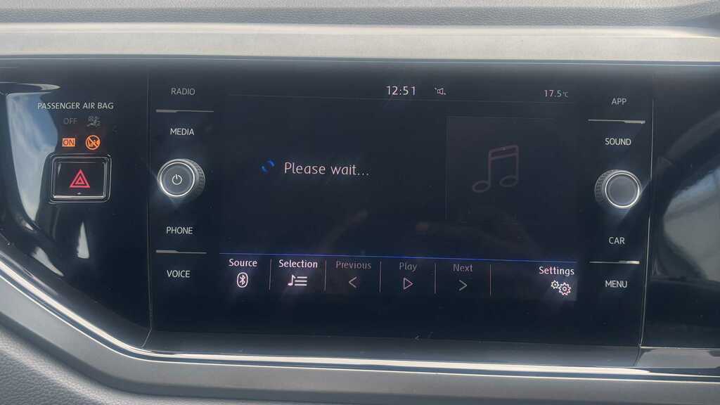 Volkswagen Polo 1.0 Tsi 95 Se 2019 White #5
