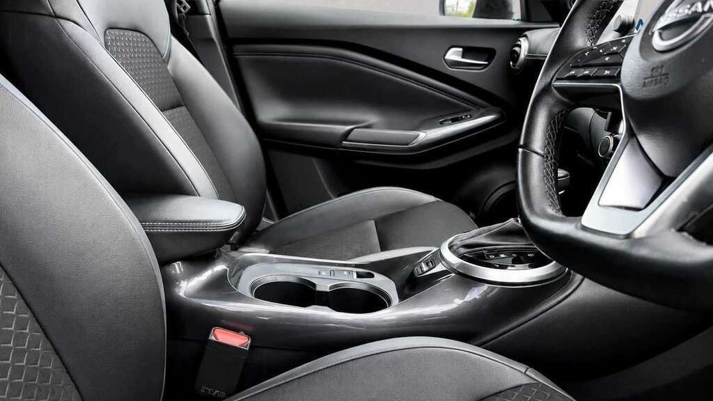 Nissan Juke 1.0 Dig-t 114 N-connecta Dct 2023 Black #3