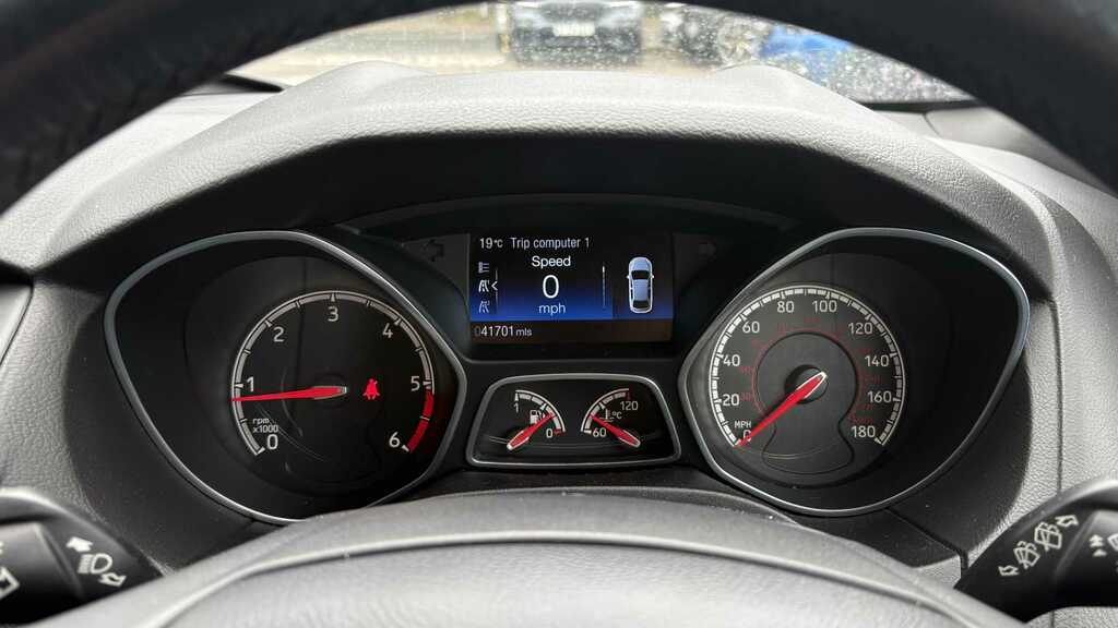 Ford Focus 1.0T Ecoboost Zetec Edition Euro 6 Ss Silver #8