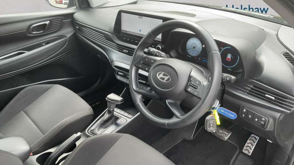 Hyundai Bayon 1.0 Tgdi Premium Dct 2024 Black #5