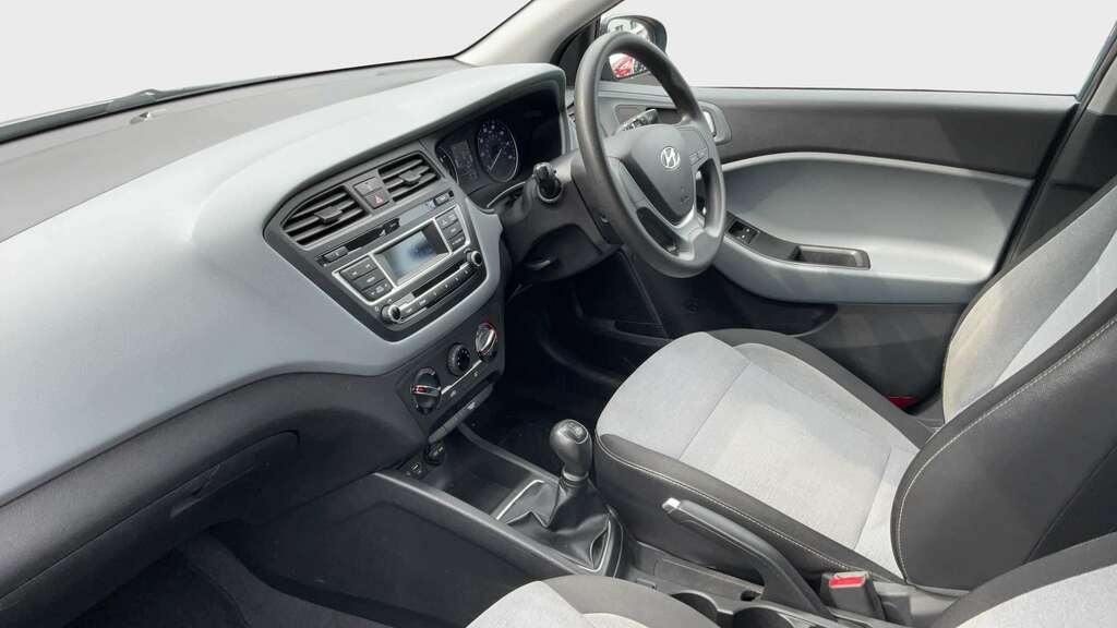 Hyundai I20 1.4 Crdi Se Coupe Euro 6 90 Ps Black #10