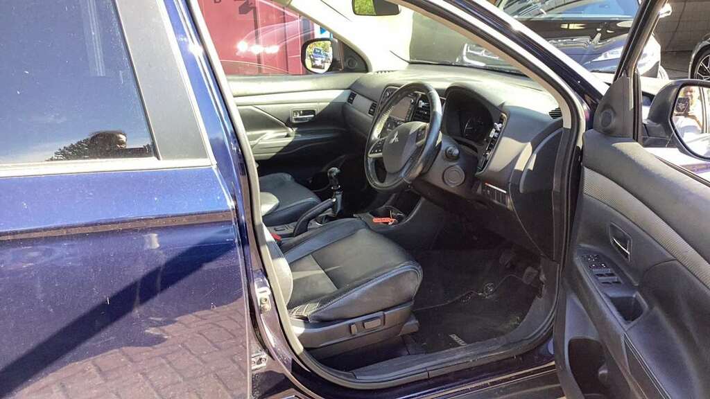 Mitsubishi Outlander 2.2 Di-d Gx4 2015 Blue #3