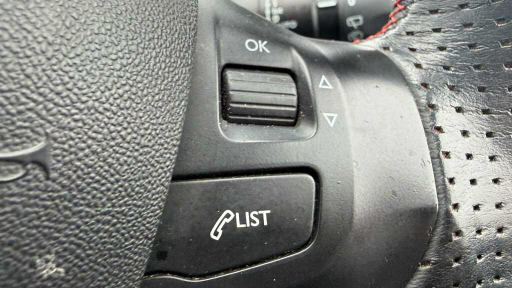 Peugeot 2008 1.2 Puretech Allure Premium Suv  #15