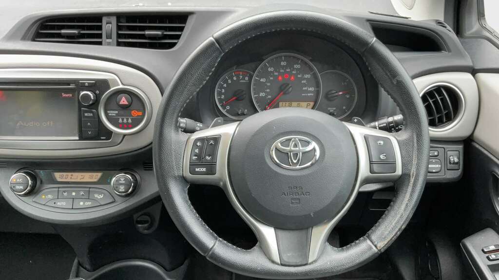 Toyota Yaris Hatchback 1.33 Dual Vvt-i Tr Multidrive S Euro 5 5 Grey #7