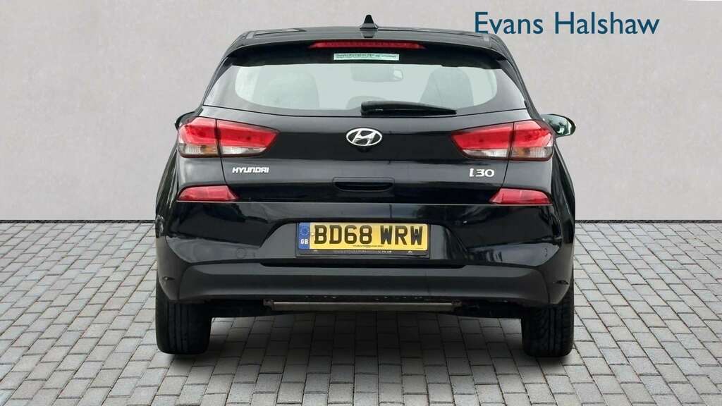 Hyundai I30 1.0T Gdi Se 2018 Black #4