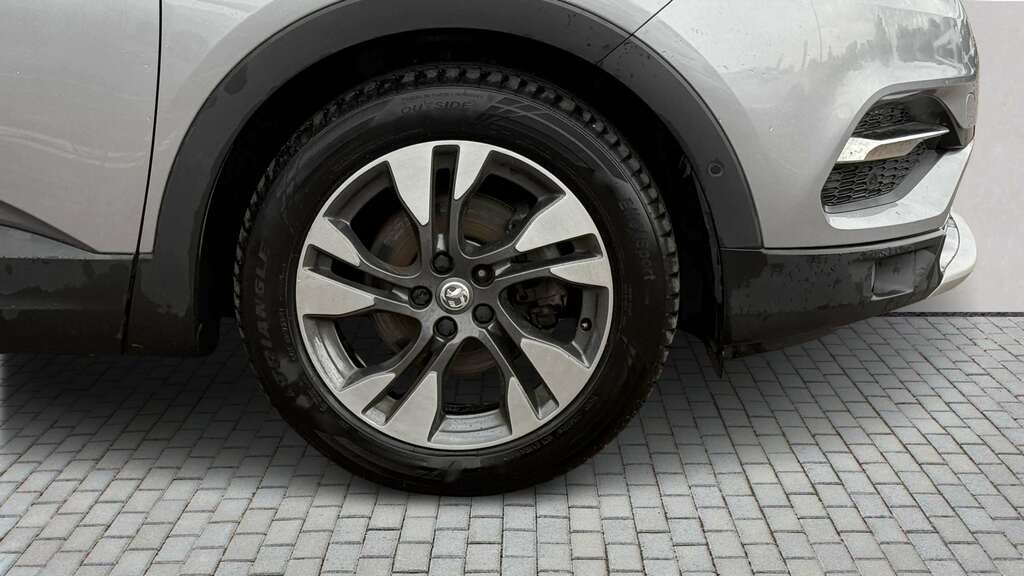 Vauxhall Grandland X 1.2 Turbo Sri Nav Black #9