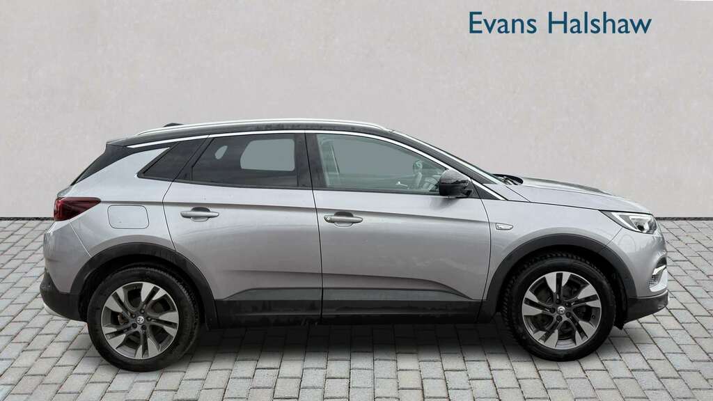 Vauxhall Grandland X 1.2 Turbo Sri Nav Black #8