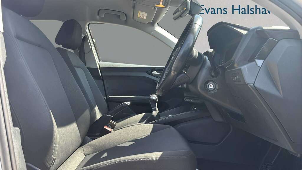 Audi A1 30 Tfsi Se 2019 VK19OBL White #3