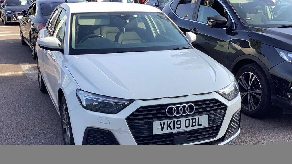 Audi A1 1.5 Tfsi 35 Sport Sportback S Tronic White #1