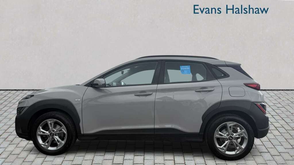 Hyundai Kona 1.0 Tgdi 48V Mhev Se Connect 2023 Grey #4