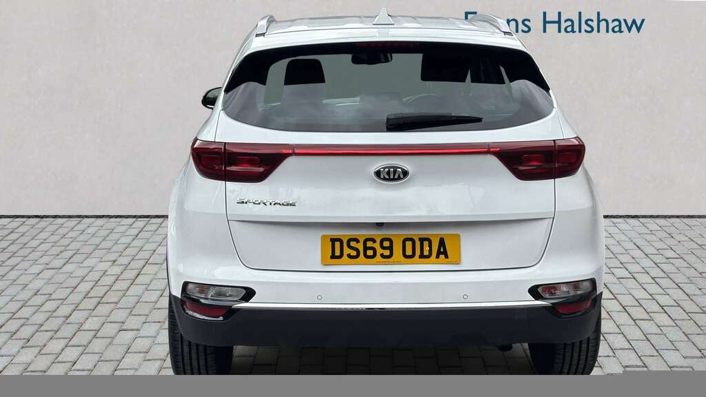 Kia Sportage 1.6 Gdi Isg 2 2019 DS69ODA White #2