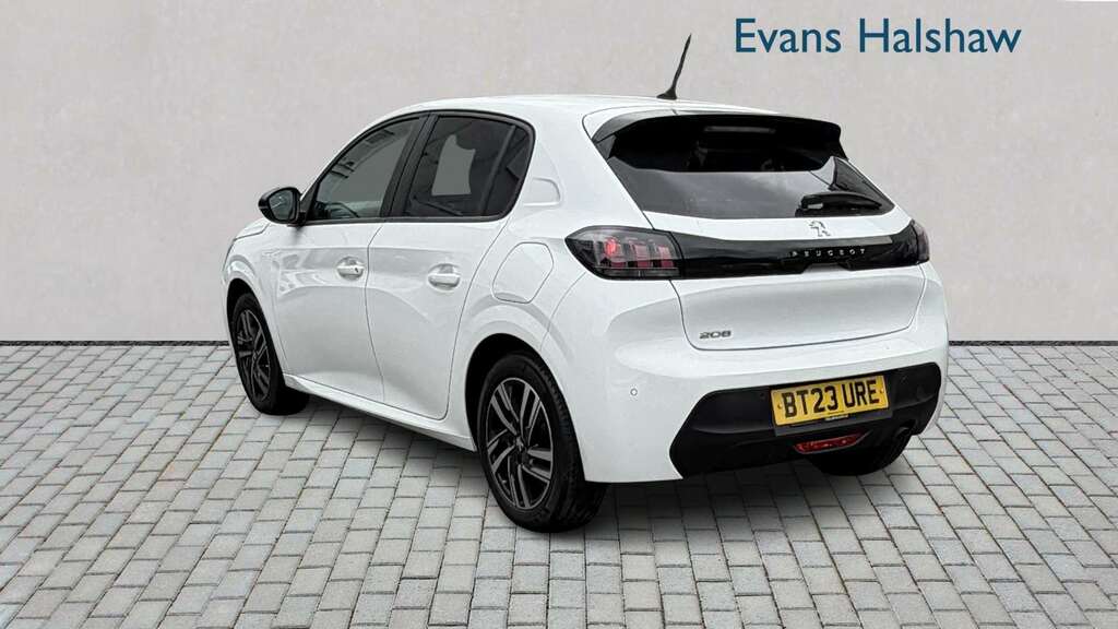 Peugeot 208 1.2 Puretech 100 Active Premium 2023 BT23URE White #3