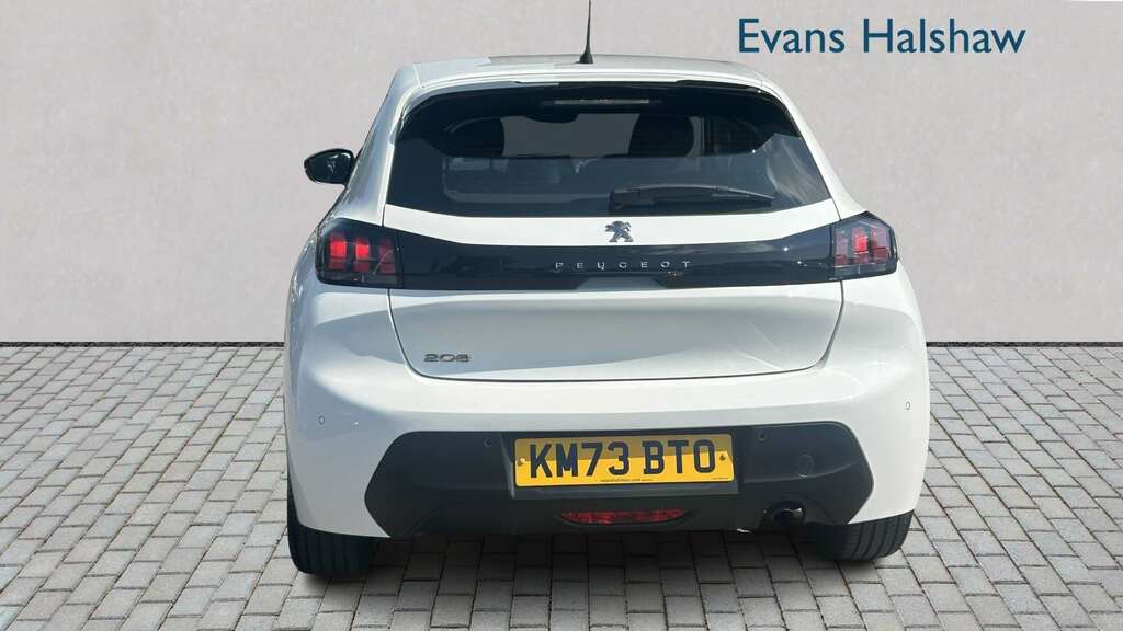 Peugeot 208 1.2 Puretech 100 Active Premium 2023 KM73BTO White #5