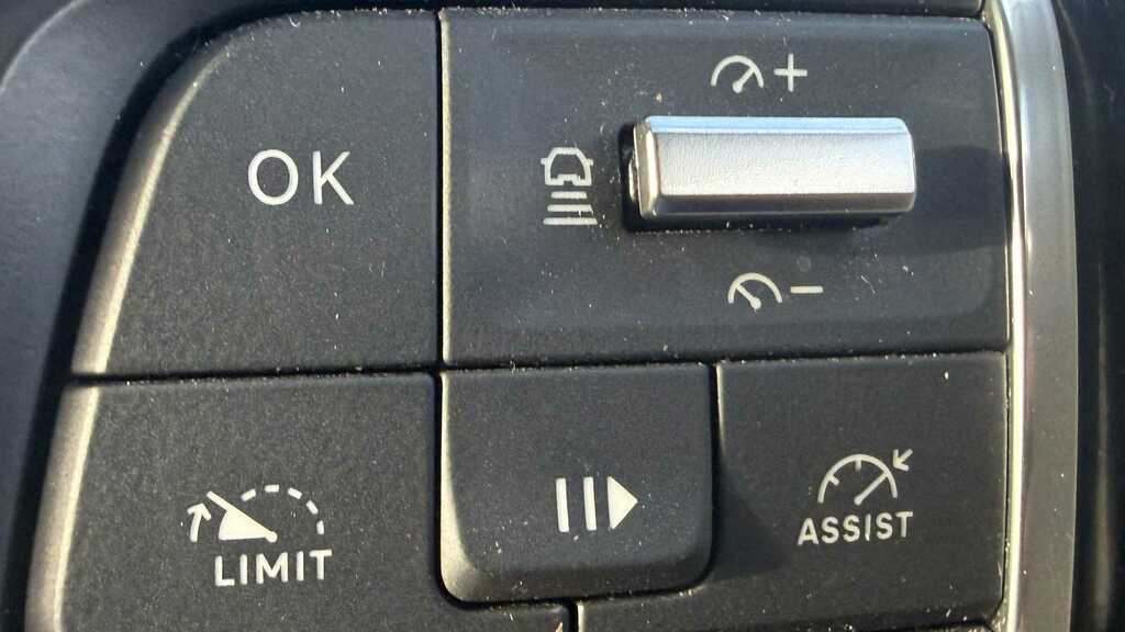 Citroen e-C4 100Kw E-series 50Kwh 2024 Grey #4