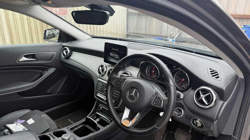 Mercedes-Benz GLA Class Suv 1.6 Gla180 Urban Edition 7G-dct Euro 6 Ss 5 White #12
