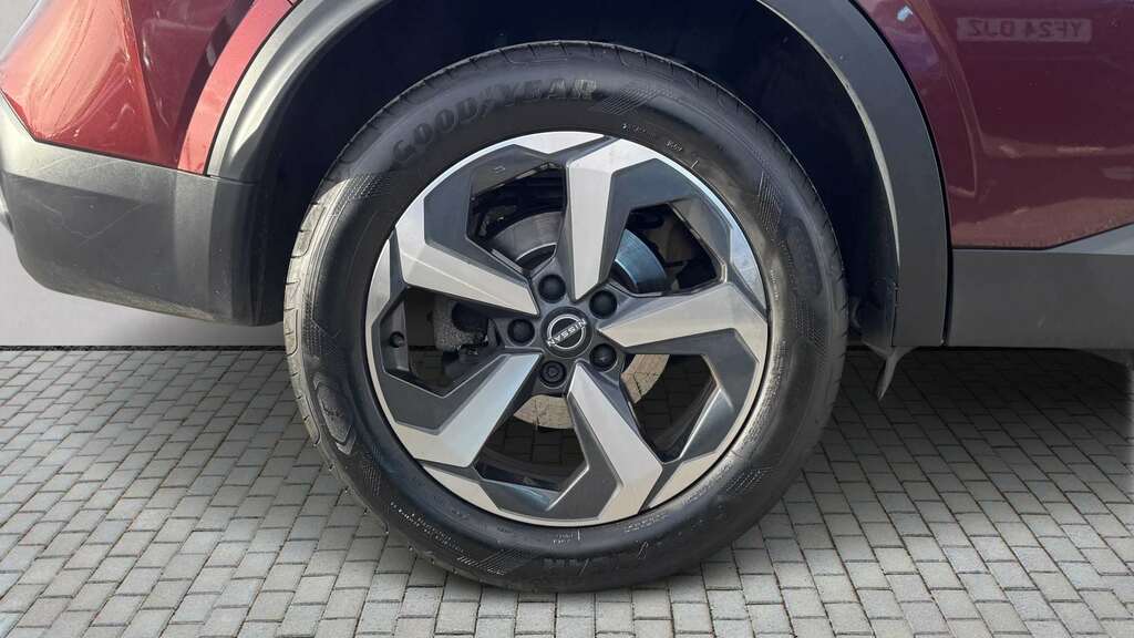 Nissan Qashqai 1.3 Dig-t Mh N-connecta 2023 Red #6