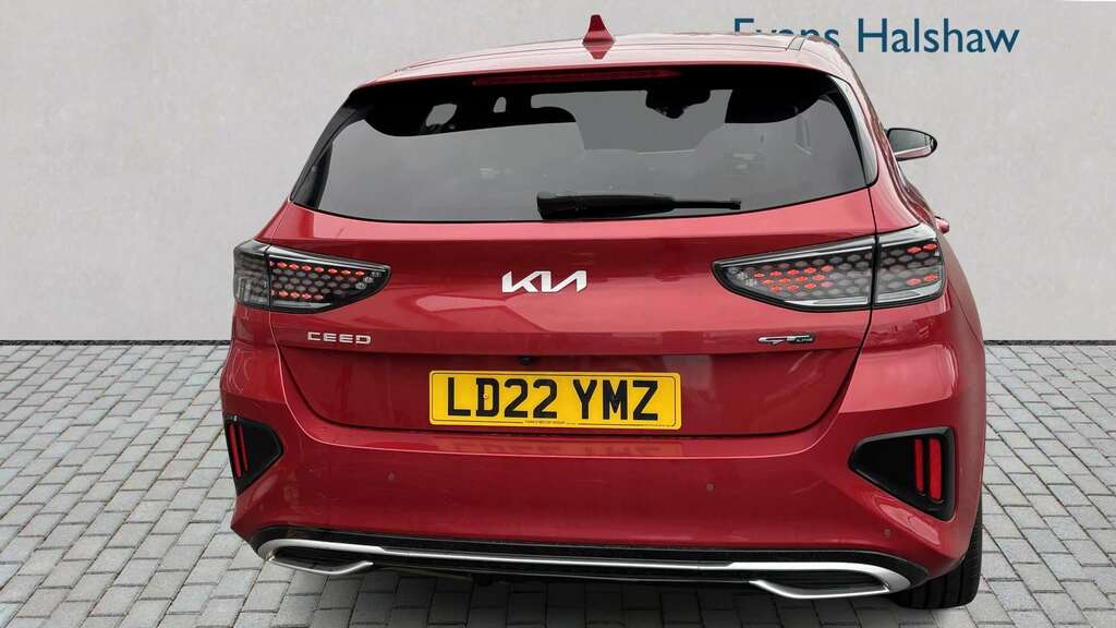 Kia Ceed 1.5T Gdi Isg Gt-line 2022 LD22YMZ Red #3